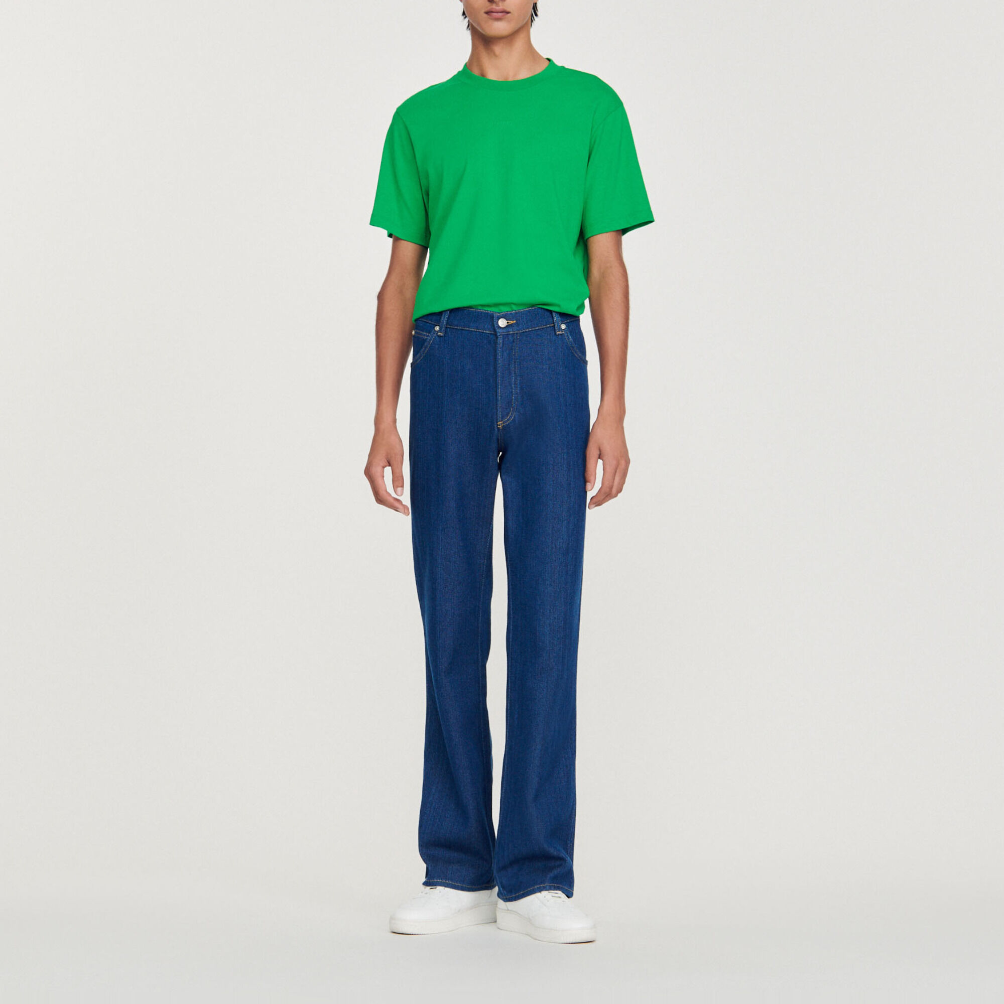 Jeans svasati a vita alta