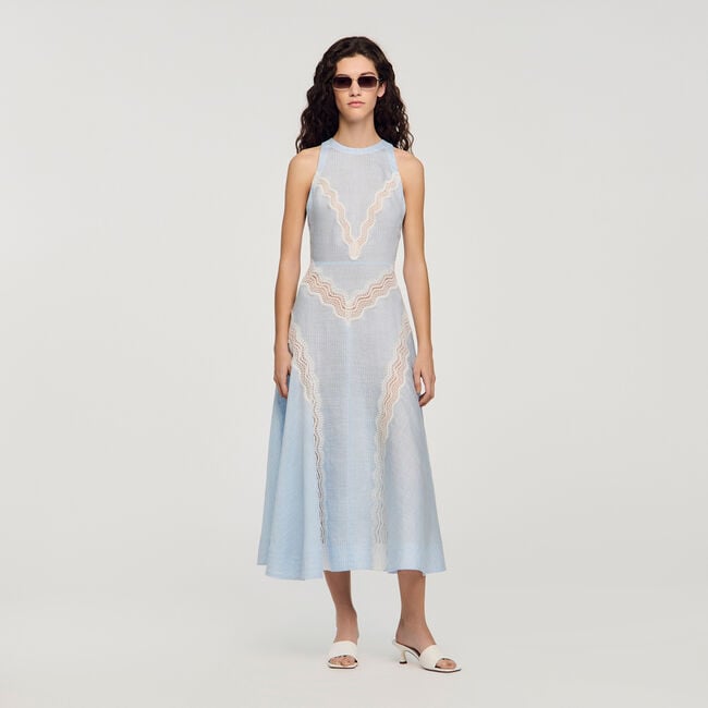 Abito lungo con dettagli in pizzo