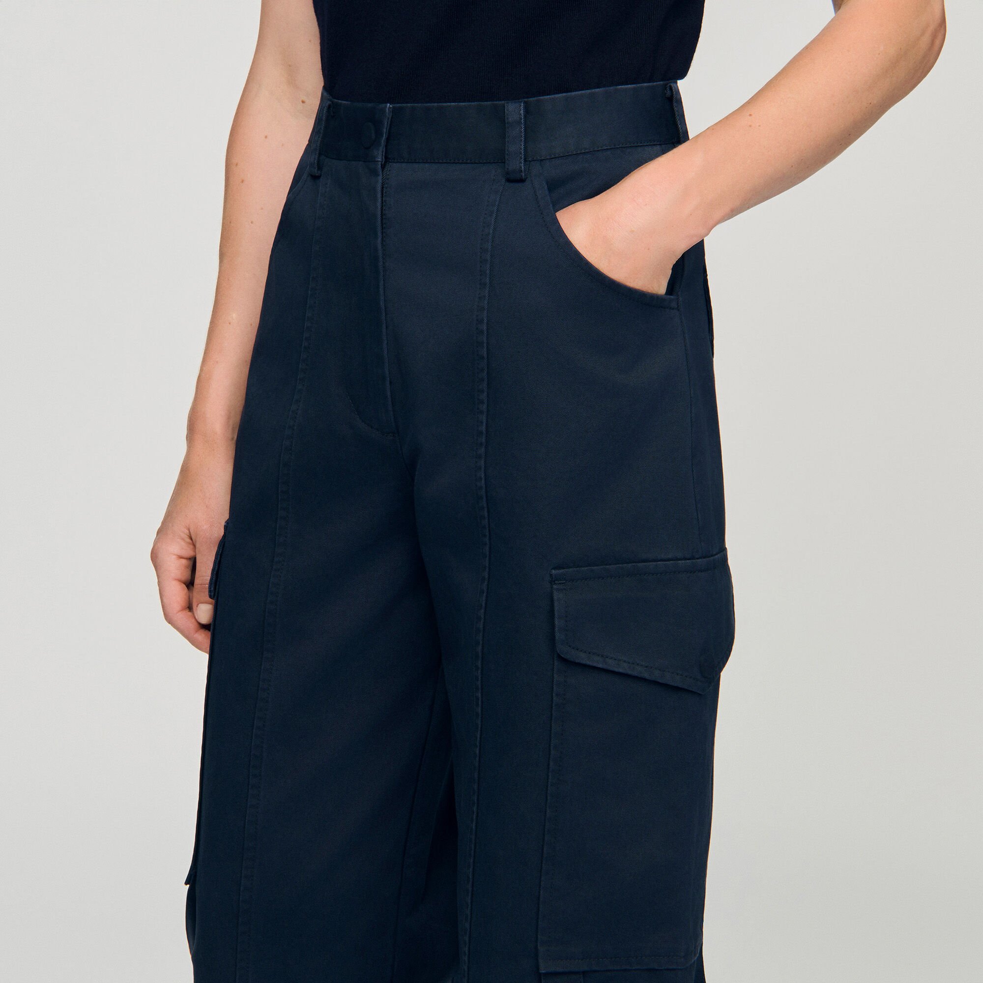 Pantaloni cargo