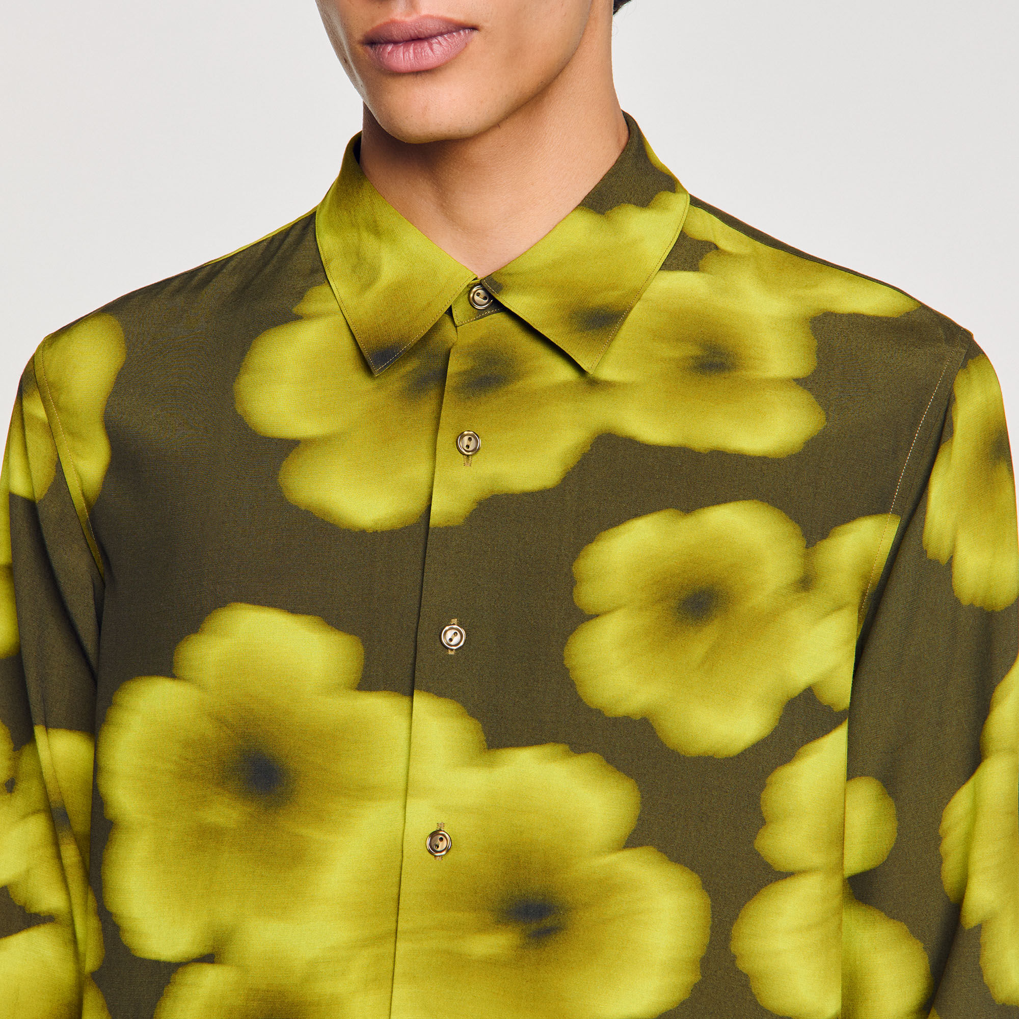 Camicia fluida con stampa a fiori