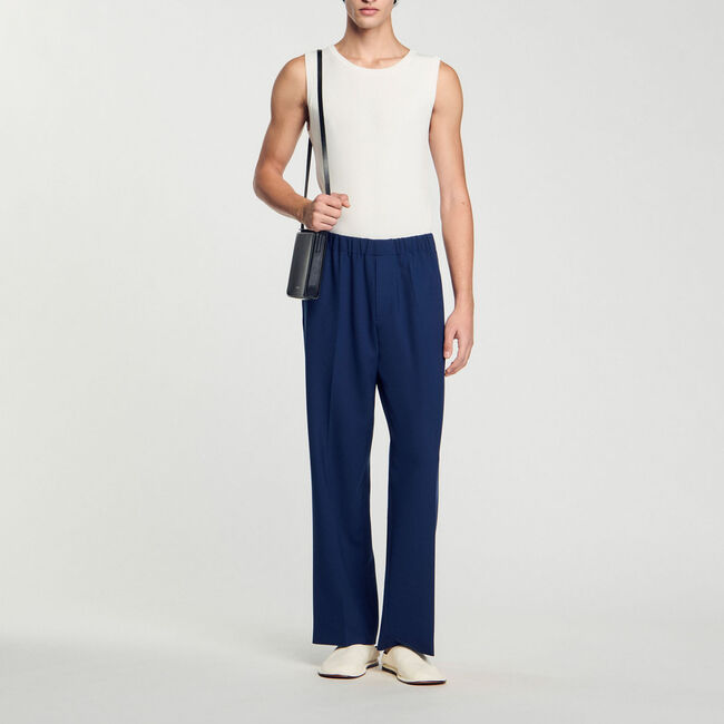 Pantaloni larghi