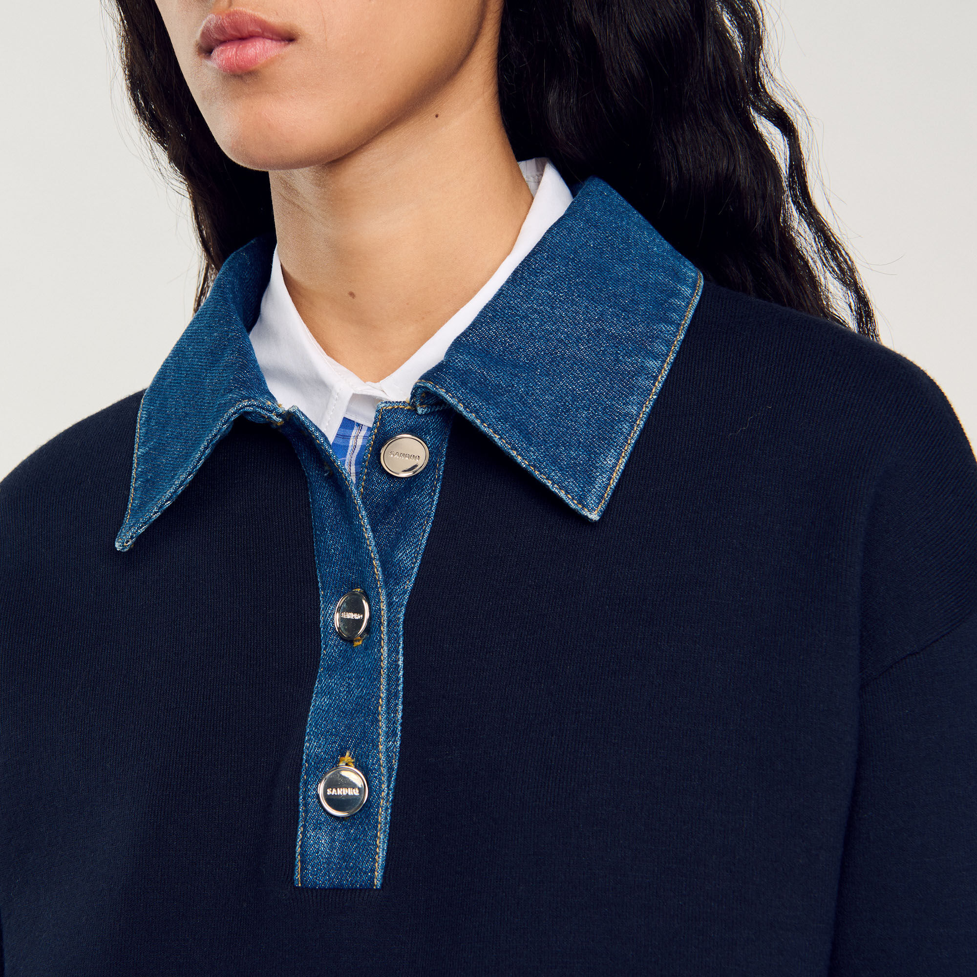 Maglione con colletto in jeans