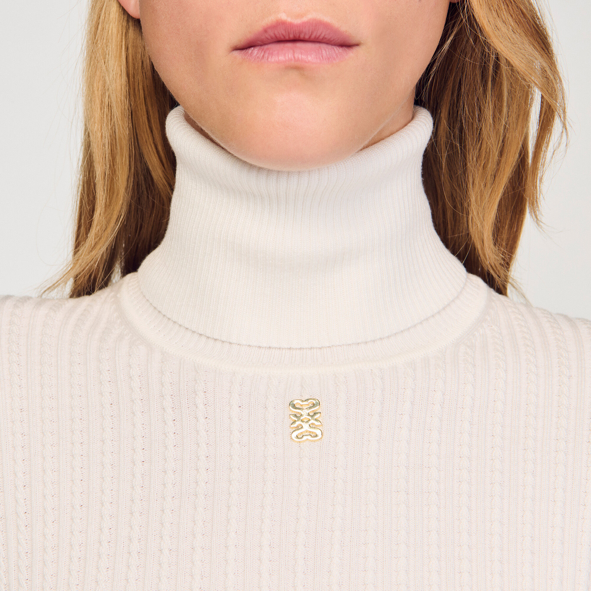 Maglione con collo alto