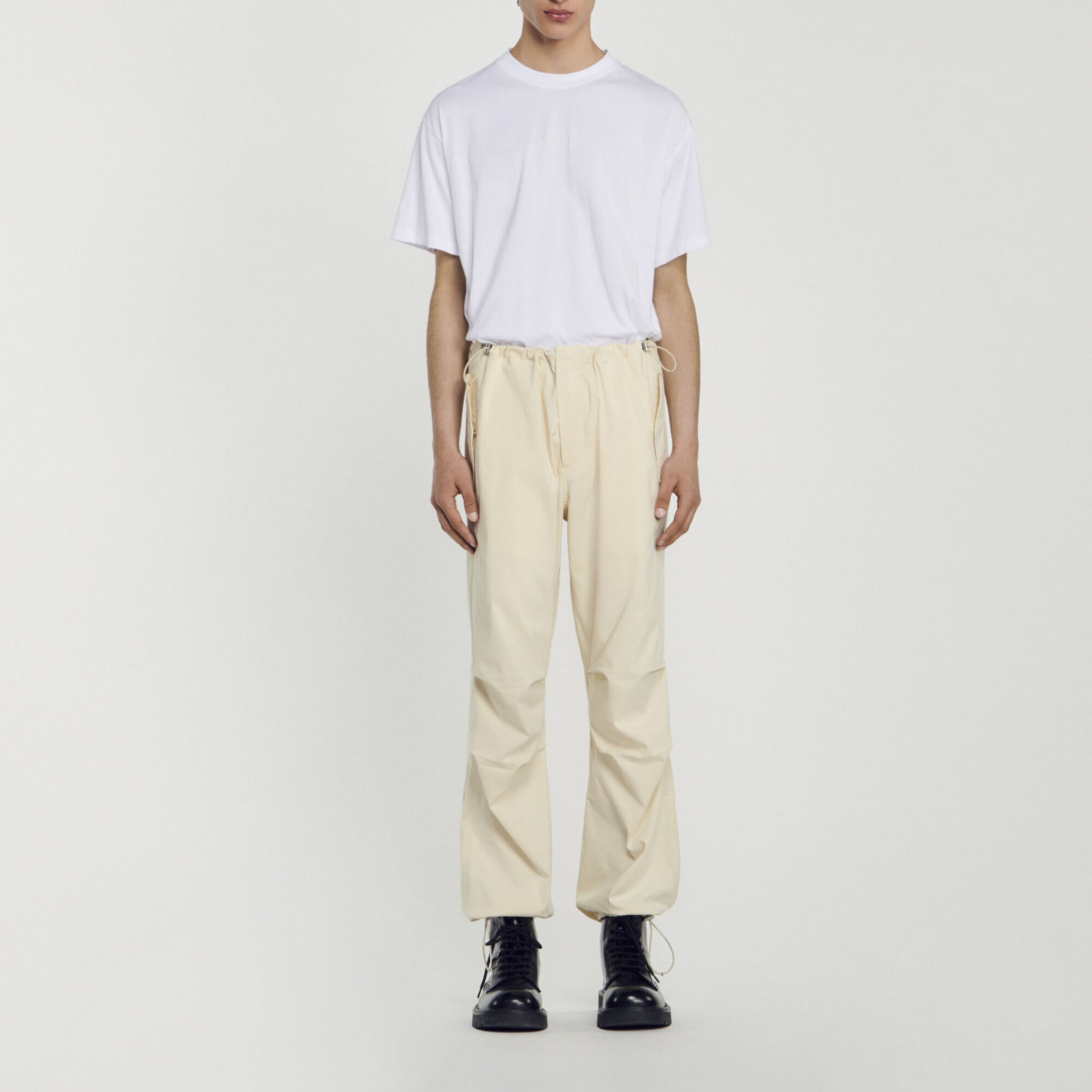Pantaloni prachute