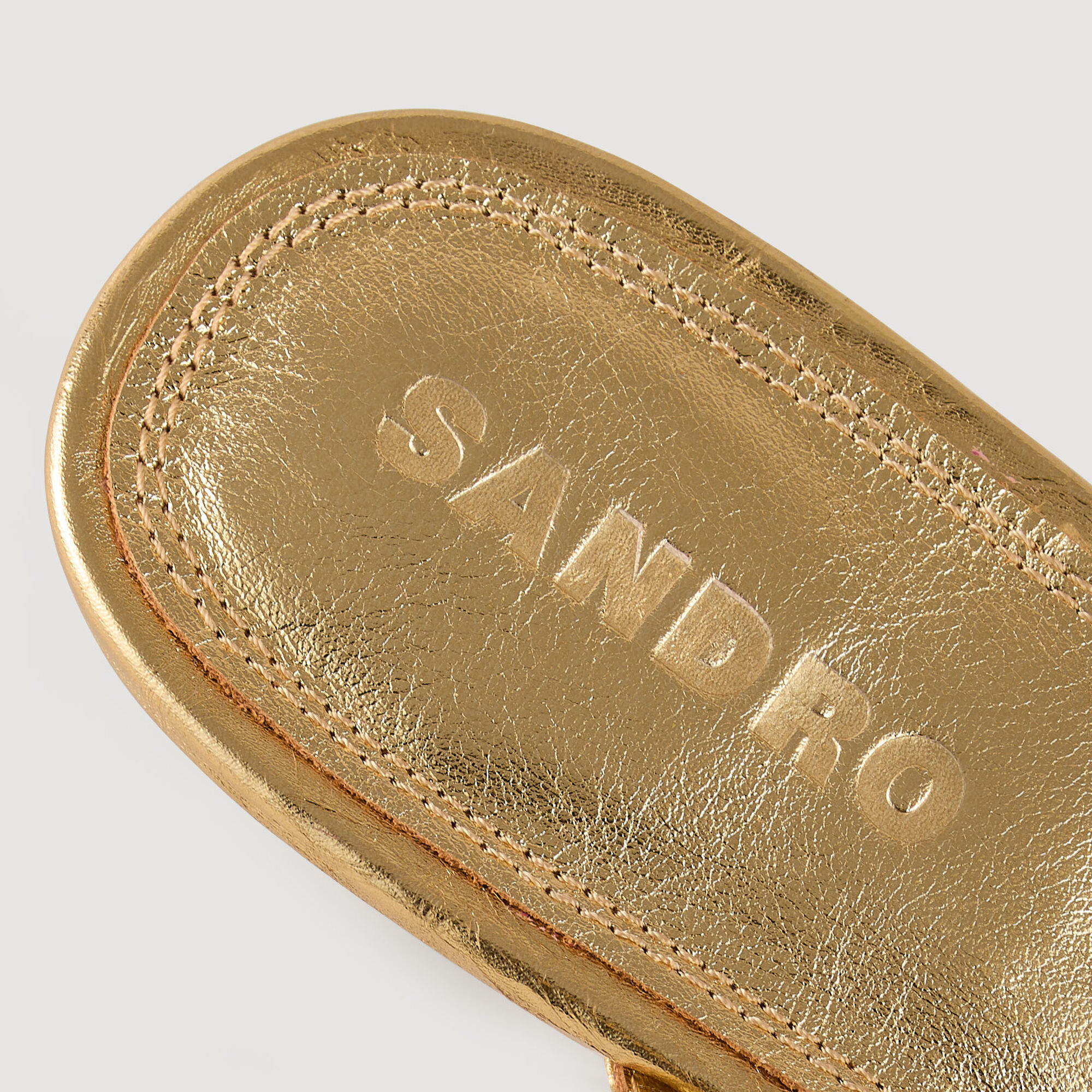 Sandali con listini