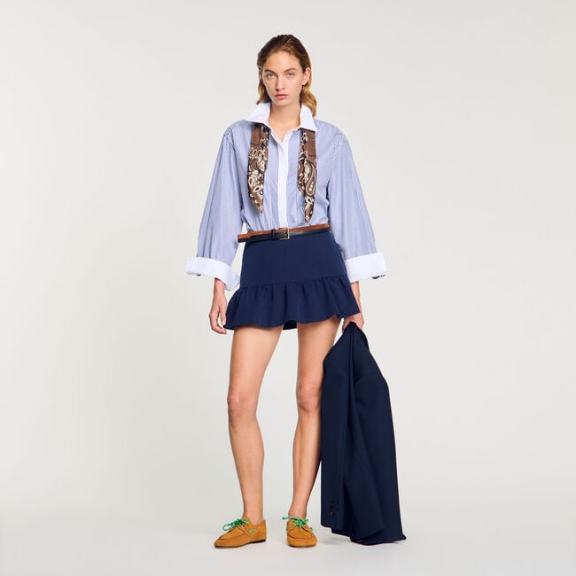 Shorts con volant