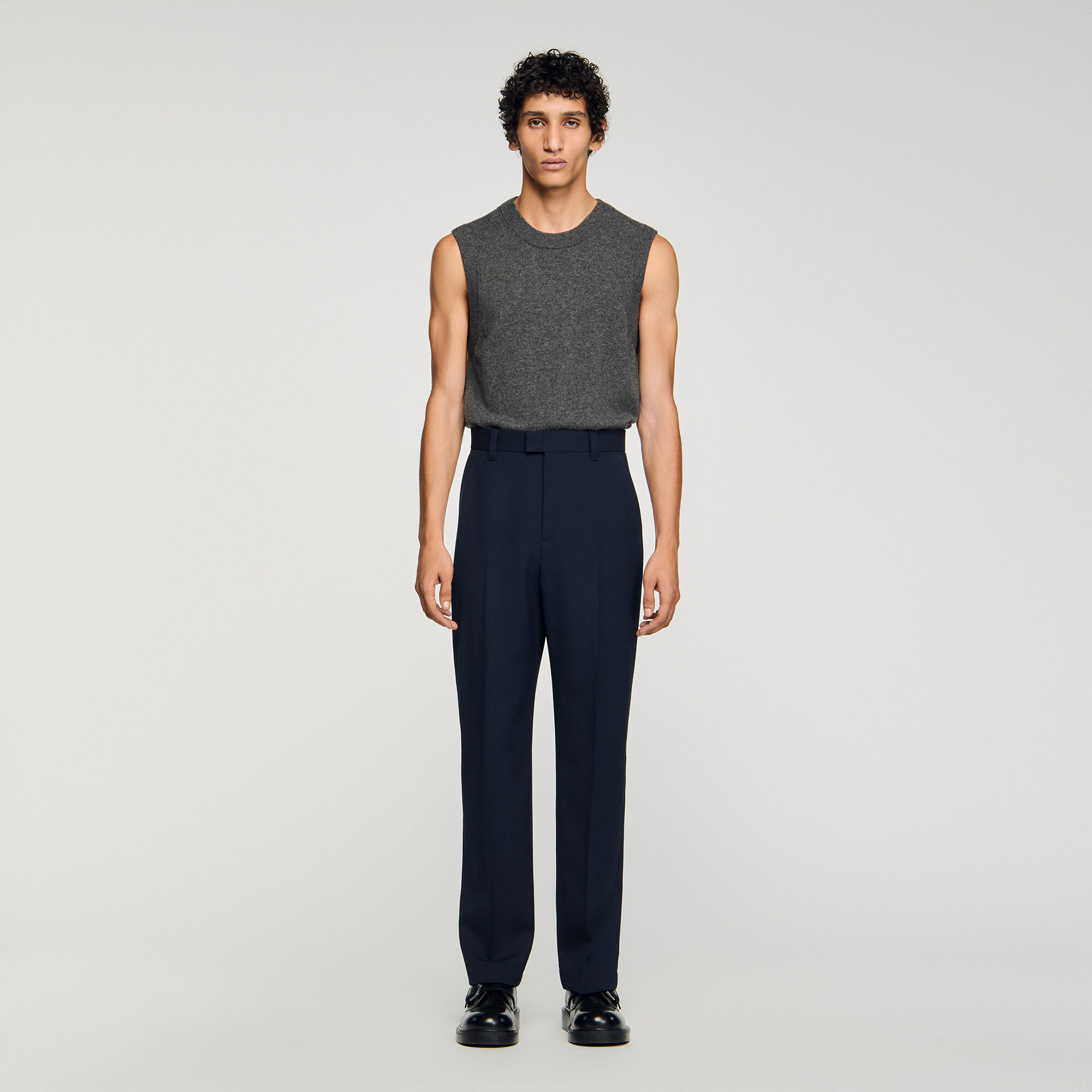 Pantaloni larghi