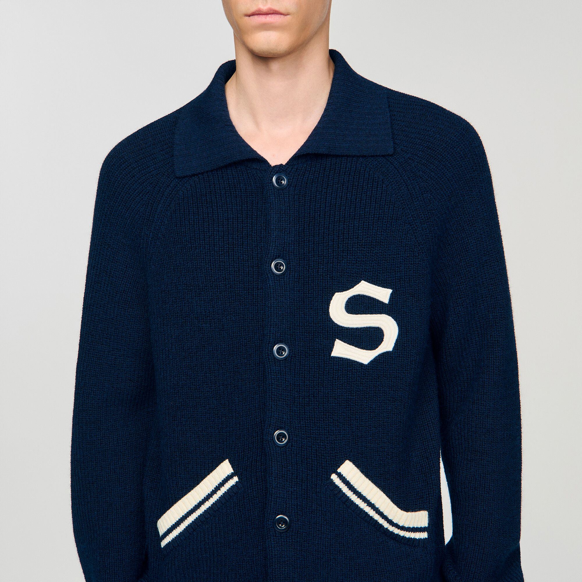 Cardigan in lana con patch S