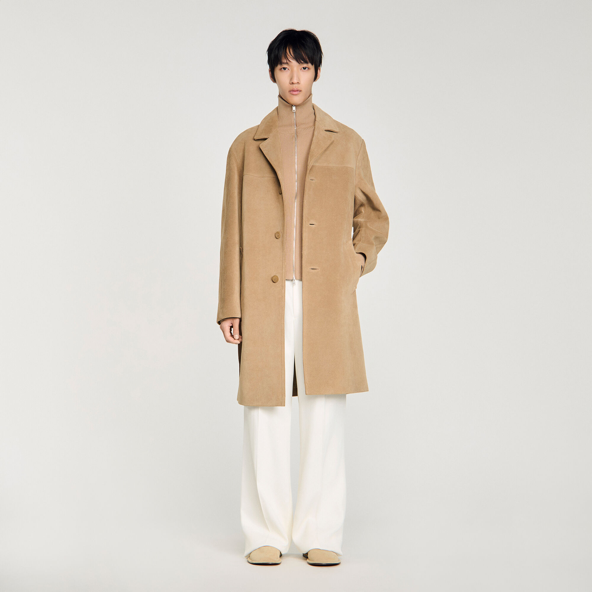 Cappotto lungo in pelle con cintura