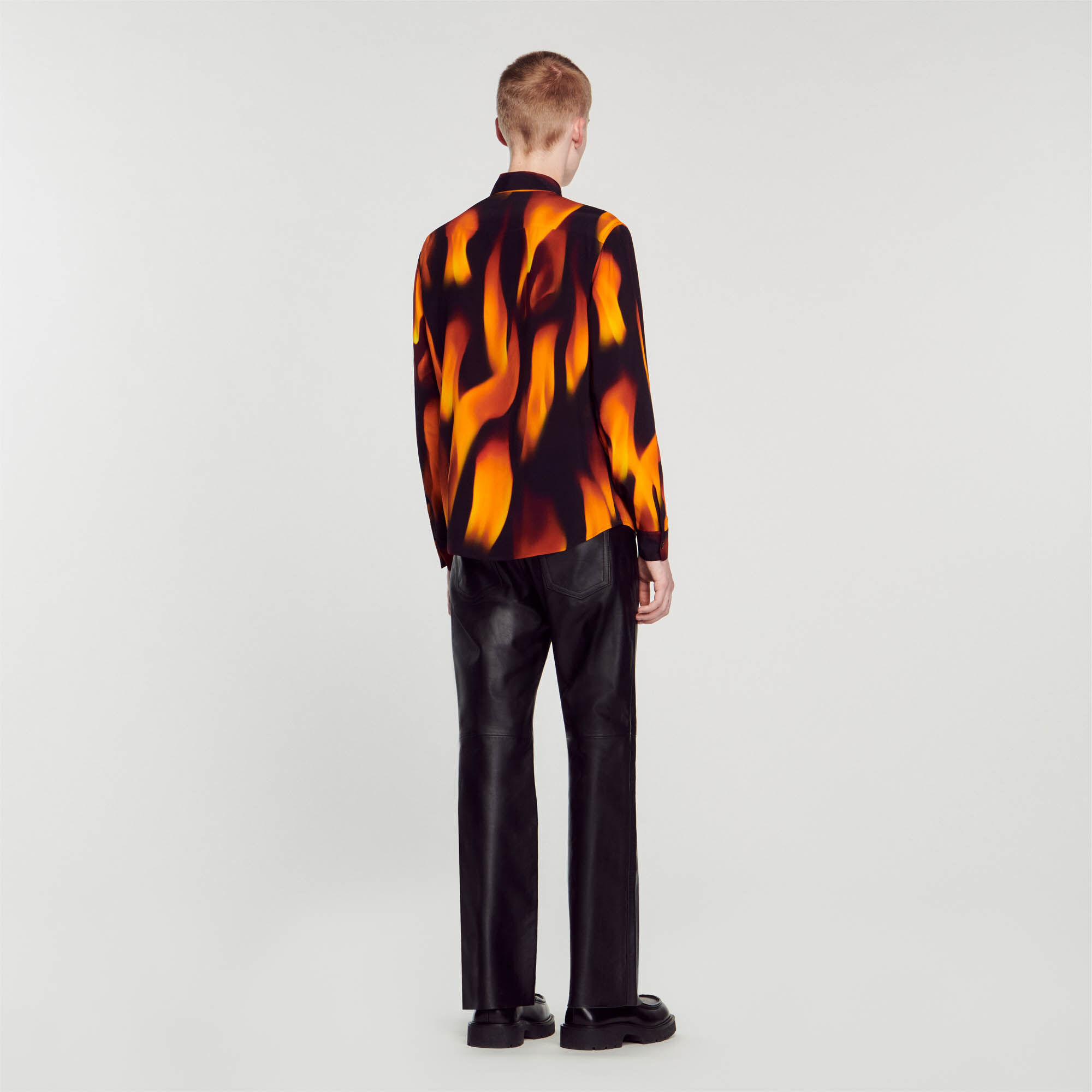 Camicia con motivi a fiamme