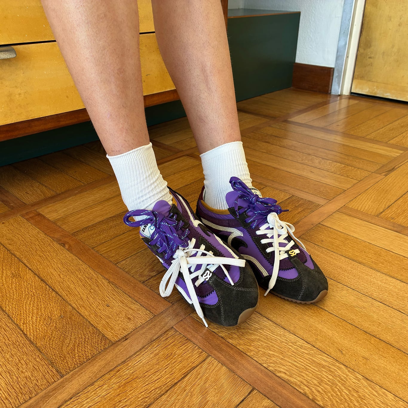 Le iconiche sneakers di Sandro Paris